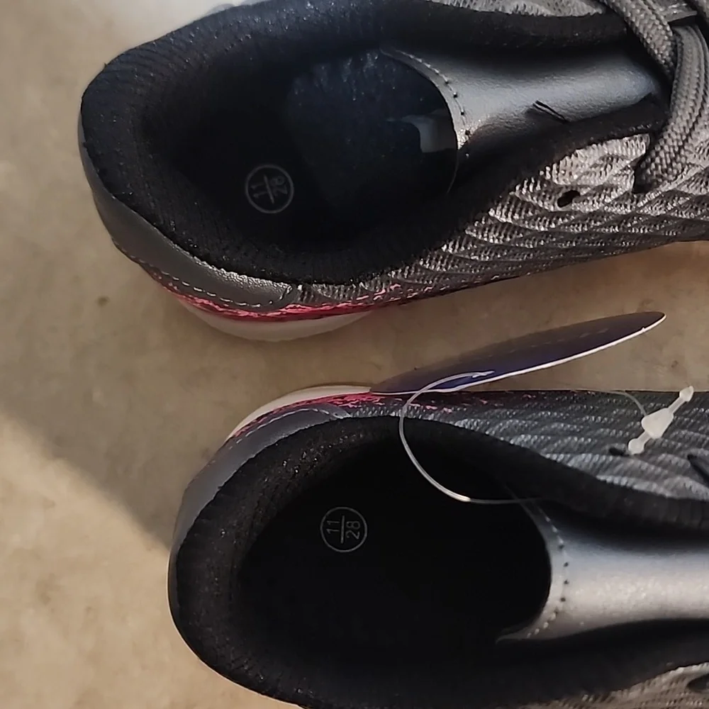 Girls Hawkwell Soccer Shoes size 11 NEW